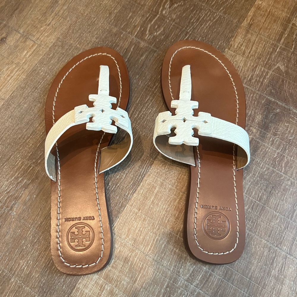 Tory Burch white/very light cream flip flop
